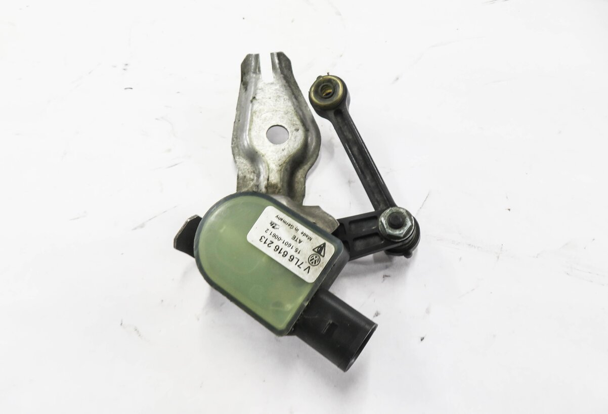 2007 AUDI Q7 (4L) LEFT FRONT DRIVER SUSPENSION HEIGHT LEVEL SENSOR