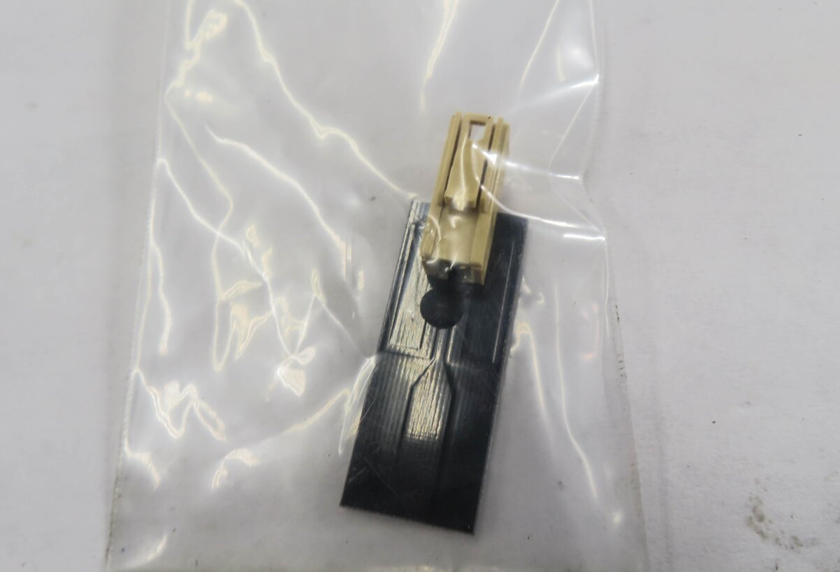 Thumbnail 2: 2007 AUDI Q7 (4L) BLUETOOTH TELEMATICS COMMUNICATION CONTROL MODULE