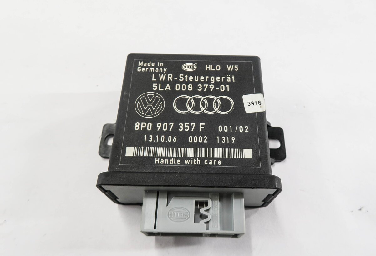Thumbnail 2: 2007-2009 AUDI Q7 TT (4L MK2) HEADLIGHT RANGE CONTROL MODULE