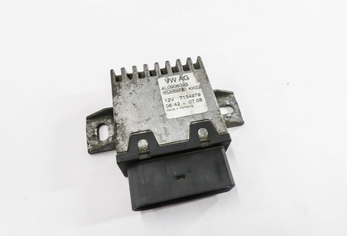 2007 AUDI Q7 (4L) FUEL PUMP CONTROL MODULE
