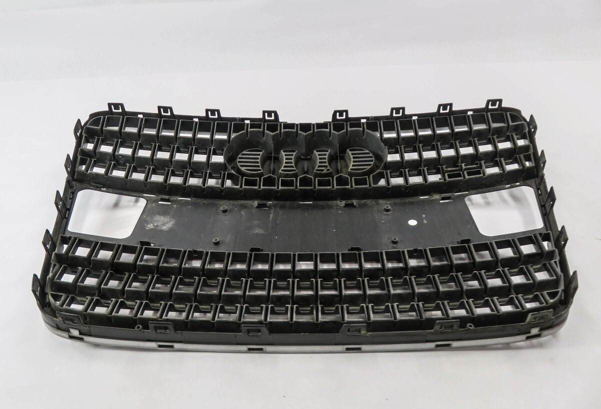Thumbnail 4: 2007-2009 AUDI Q7 (4L) FRONT HOOD LID VENT GRILLE w/ LICENSE MOUNT (GRAY CHROME)