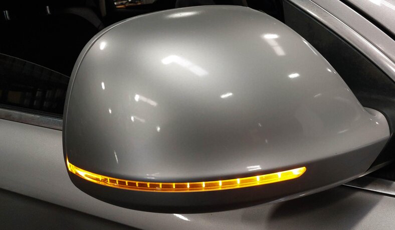 Thumbnail 2: 2007-2009 AUDI Q7 (4L) RIGHT - HEATED MEMORY BLIND SPOT DOOR MIRROR (SILVER)