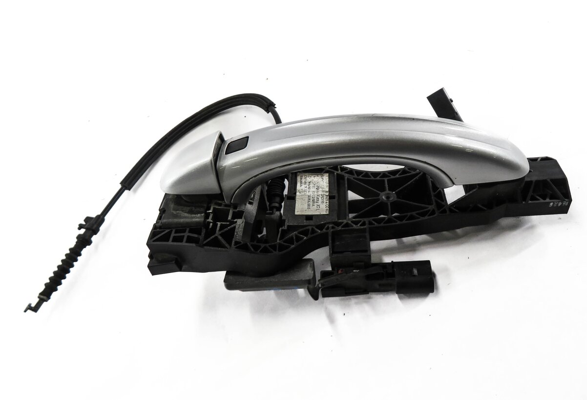 Thumbnail 2: 2007-2015 AUDI Q7 (4L) LEFT REAR KEYLESS EXTERIOR DOOR HANDLE (SILVER METALLIC)