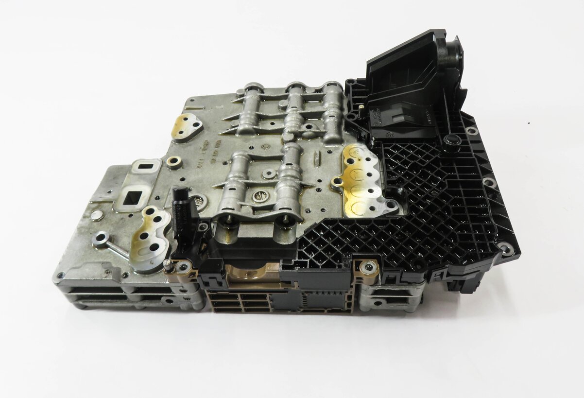 Thumbnail 2: 2007-2008 AUDI Q7 (4L) 3.6L A/T AUTOMATIC TRANSMISSION VALVE BODY w/ MECHATRONIC