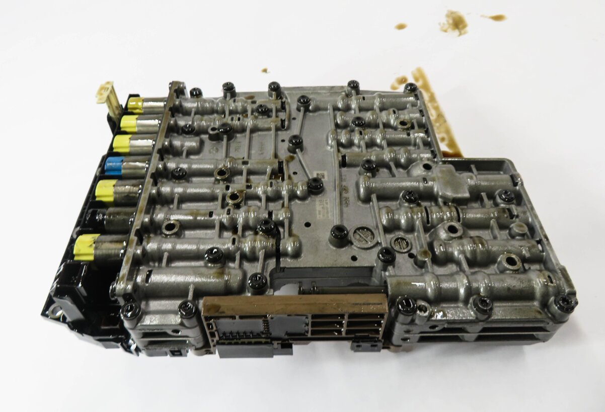 Thumbnail 4: 2007-2008 AUDI Q7 (4L) 3.6L A/T AUTOMATIC TRANSMISSION VALVE BODY w/ MECHATRONIC