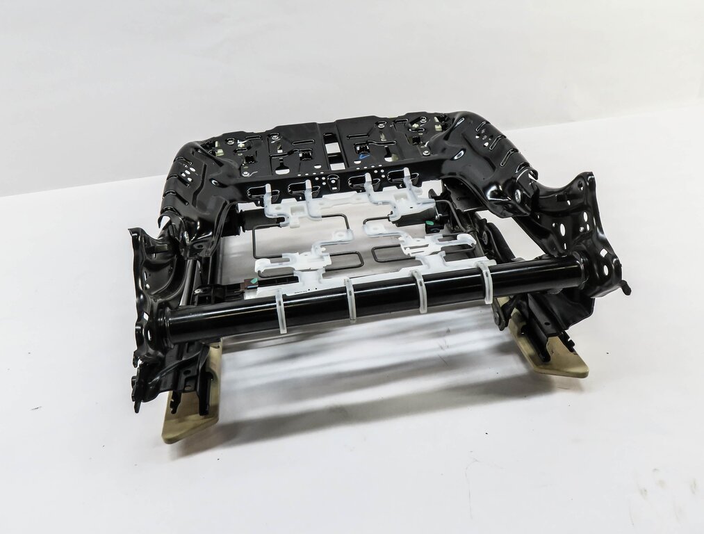 Thumbnail 2: 2014-2018 BMW X5 (F15) LEFT FRONT DRIVER COMFORT SEAT TRACK w/ MOTORS