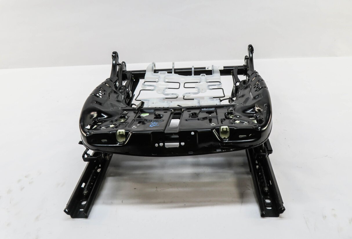 Thumbnail 3: 2014-2018 BMW X5 (F15) RIGHT FRONT PASSENGER COMFORT SEAT TRACK w/ MOTORS