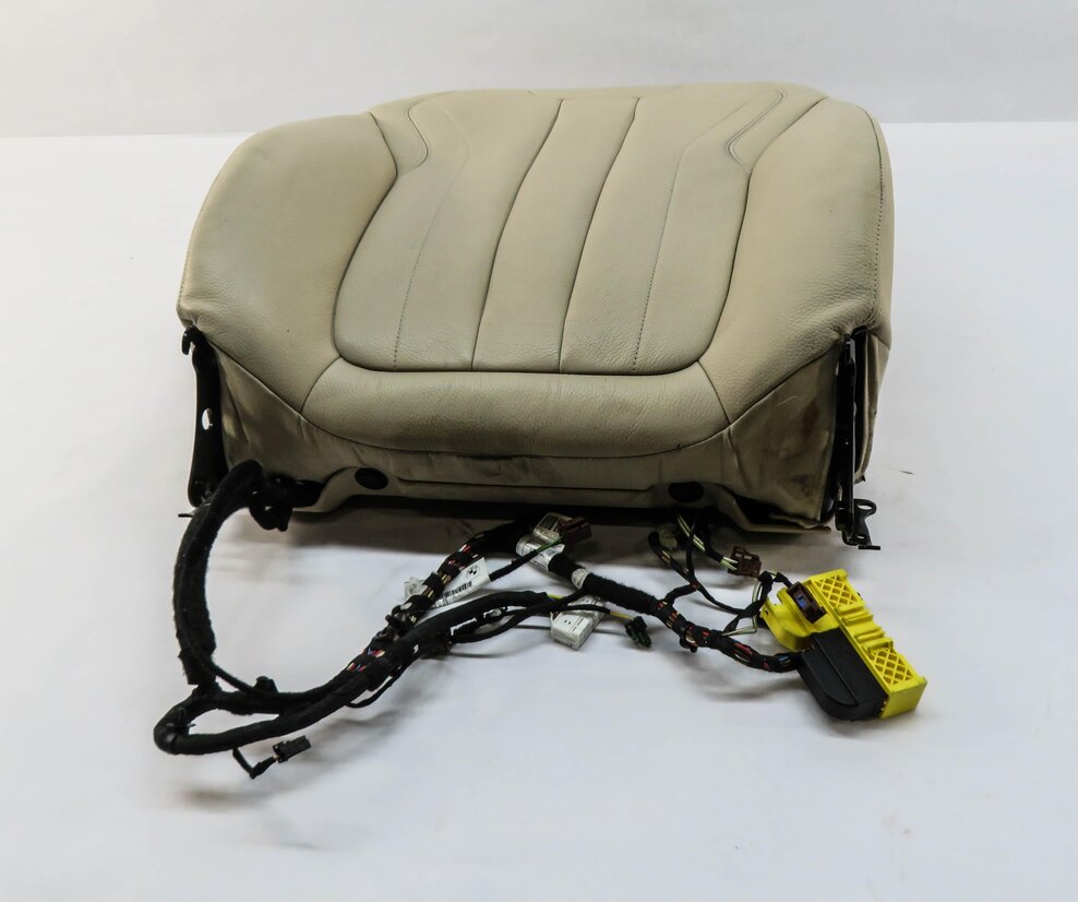 Thumbnail 2: 2015 BMW X5 (F15) RIGHT FRONT PASSENGER UPPER TOP HEATED SEAT CUSHION (BEIGE)