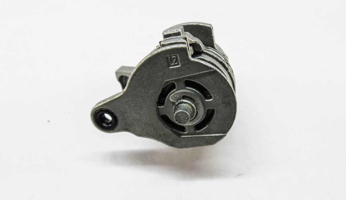 Thumbnail 10: 2015 BMW X5 (F15) 3.0L N57T DIESEL ENGINE DDE DME BCM IMMOBILIZER MODULE KEY SET