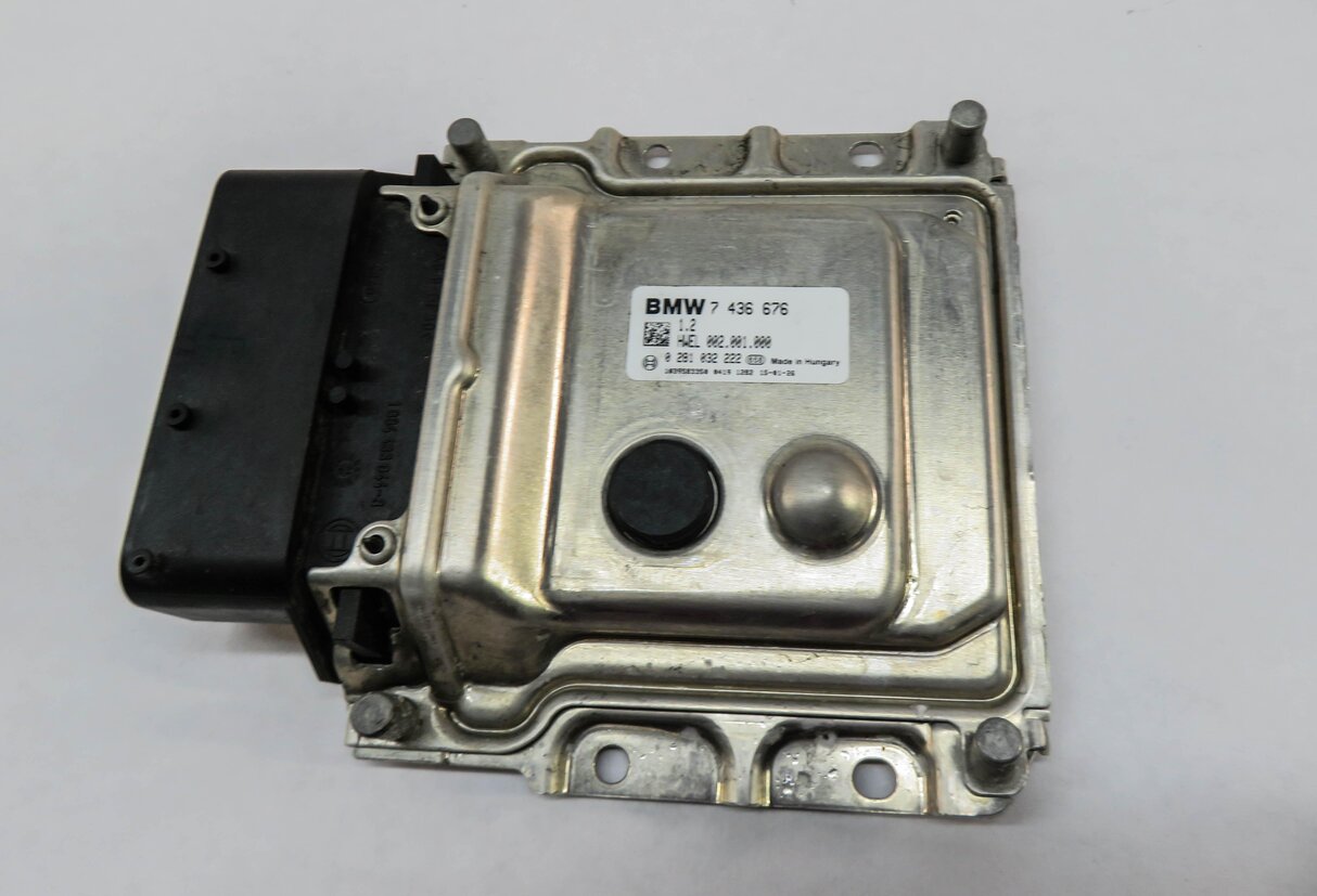 Thumbnail 3: 2014-2017 BMW 328D 535D X3 X5 (F10 F15 F25 F30) DEF DIESEL EMISSIONS MODULE