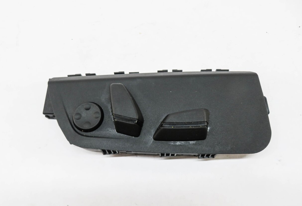 Thumbnail 2: 2015 BMW X5 (F15) RIGHT FRONT PASSENGER SEAT ADJUSTMENT SWITCH BUTTON