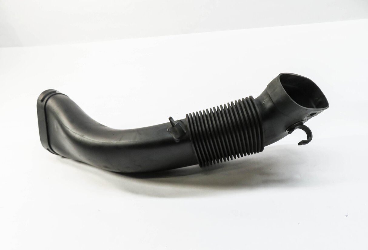 Thumbnail 7: 2014-2018 BMW 535i 740i X5 (F01 F10 F15) 3.0L DIESEL - AIR FILTER BOX ASSEMBLY