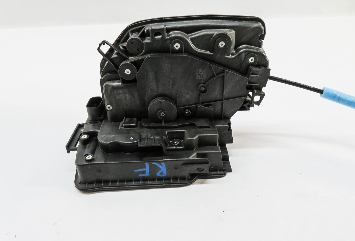 Thumbnail 2: 2014-2019 BMW I3 X1 X2 X5 X6 (F15 F16 F39 F48) RIGHT FRONT PASSENGER DOOR LATCH