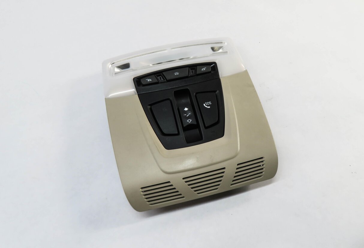 2015 BMW X5 (F15) FRONT DOMELIGHT MAP READING COURTESY LIGHT LAMP (BEIGE)