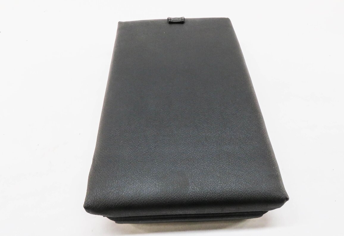 Thumbnail 3: 2013 BMW X3 (F25) REAR SEAT CENTER CONSOLE ARMREST CUP HOLDER (BLACK LEATHER)
