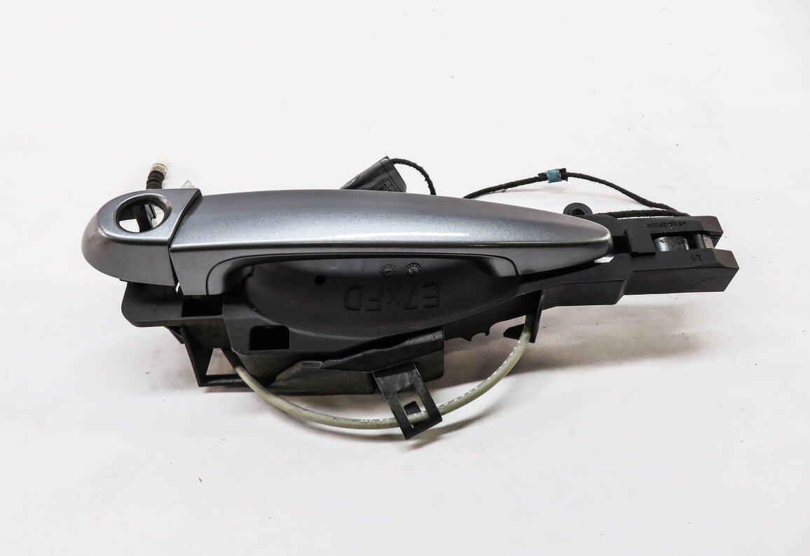 Thumbnail 3: 08-14 BMW X3 X5 X5M X6 X6M (E70 E71 F25) LEFT DRIVER DOOR HANDLE (SPACE GRAY)