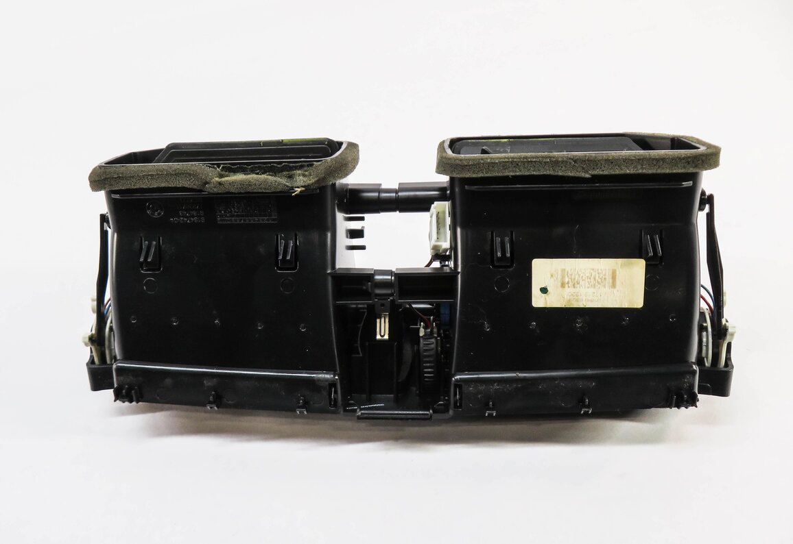 Thumbnail 4: 2013 BMW X3 (F25) CENTER DASH HEATER A/C AIR VENT w/ HAZARD LOCK SWITCH