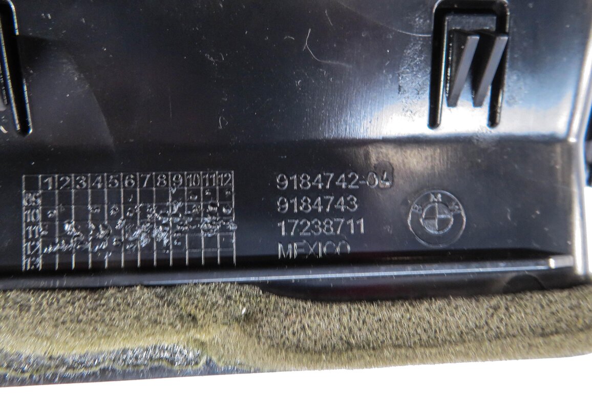 Thumbnail 5: 2013 BMW X3 (F25) CENTER DASH HEATER A/C AIR VENT w/ HAZARD LOCK SWITCH
