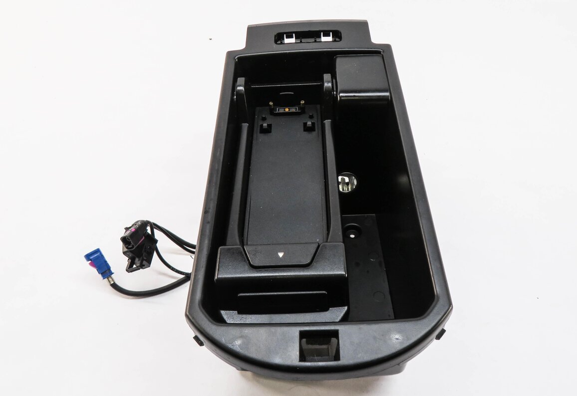 Thumbnail 2: 2013 BMW X3 (F25) FRONT CENTER CONSOLE STORAGE COMPARTMENT
