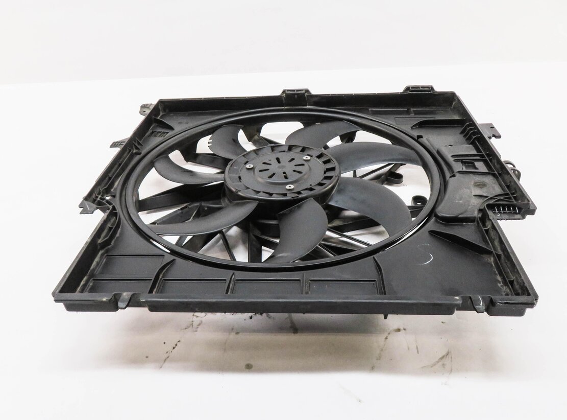 Thumbnail 2: 2013-2018 BMW X3 X4 (F25 F26) 2.0L N20 TURBO ENGINE - RADIATOR COOLING FAN