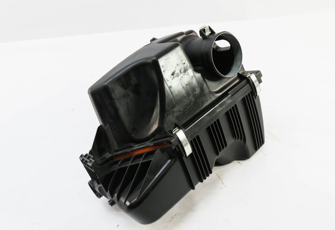 Thumbnail 2: 13-18 BMW X3 X4 (F25 F26) 2.0L N20 TURBO ENGINE - AIR FILTER HOUSING AIR CLEANER