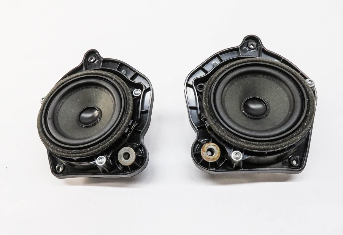 Thumbnail 7: 2013 BMW X3 (F25) RADIO STEREO AUDIO SUB SUBWOOFER TWEETER SPEAKER SET-12