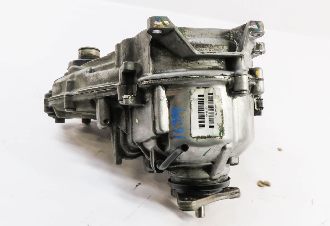 Thumbnail 2: 12-18 BMW X3 X4 X5 X6 (F15 F16 F25 F26) 2.0L / 3.0D / 3.0L FRONT TRANSFER CASE
