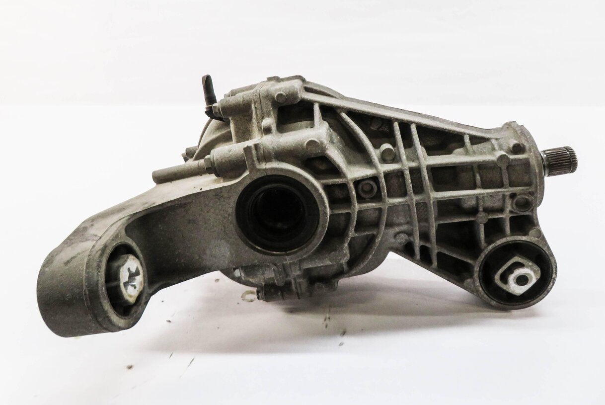 2015 AUDI Q7 (4L) 3.0L SUPERCHARGED - REAR DIFFERENTIAL GEAR CARRIER