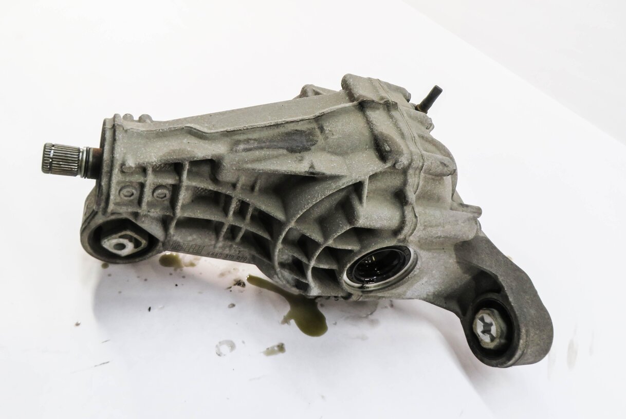 Thumbnail 3: 2015 AUDI Q7 (4L) 3.0L SUPERCHARGED - REAR DIFFERENTIAL GEAR CARRIER