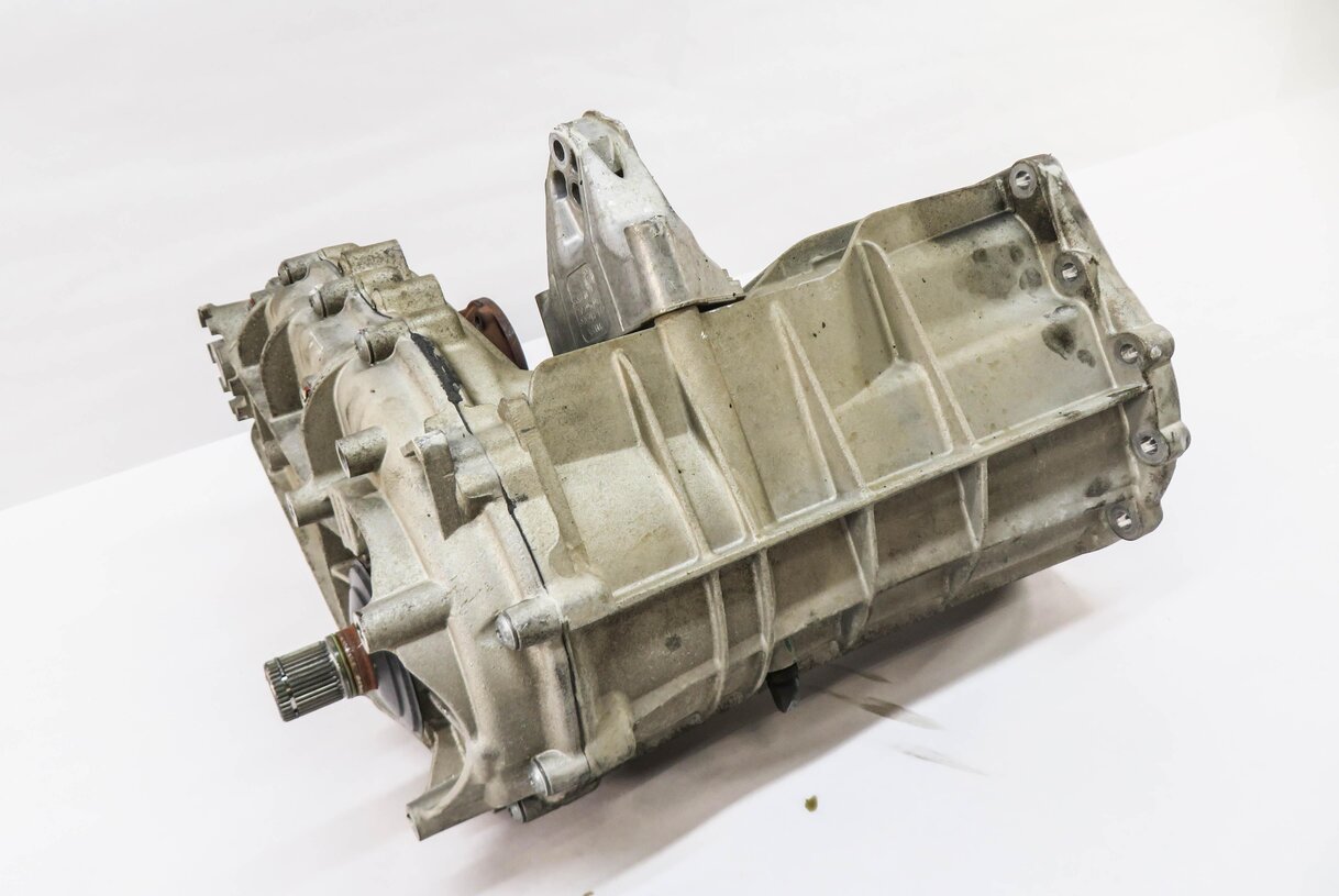 Thumbnail 4: 2011-2015 AUDI Q7 (4L) 3.0L SUPERCHARGED ENGINE - TRANSFER CASE ASSEMBLY (MTR)