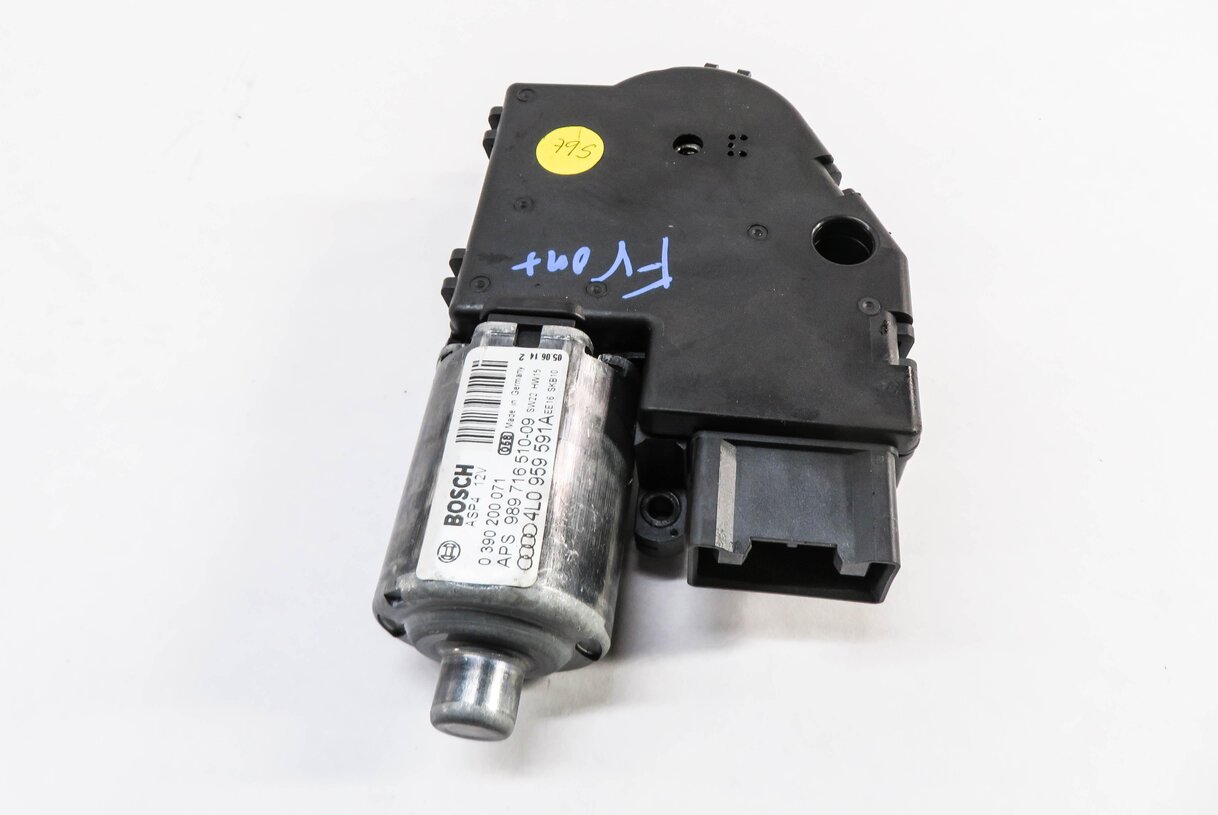 Thumbnail 2: 2007-2014 AUDI Q7 (4L) SUNROOF MOTOR SUN ROOF WINDOW SHADE MOTOR