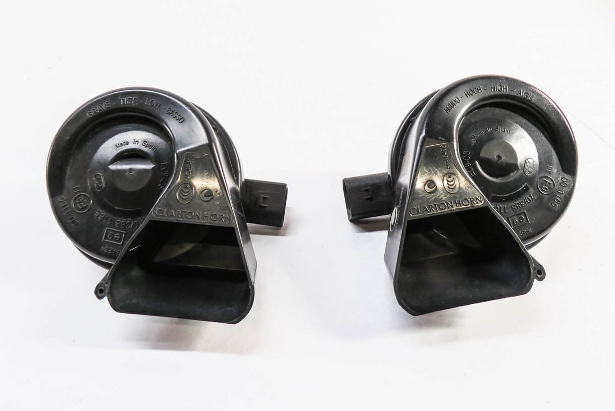 Thumbnail 2: 2007-2015 AUDI Q7 R8 (4L 4S) HIGH & LOW TONE HORN SET-2