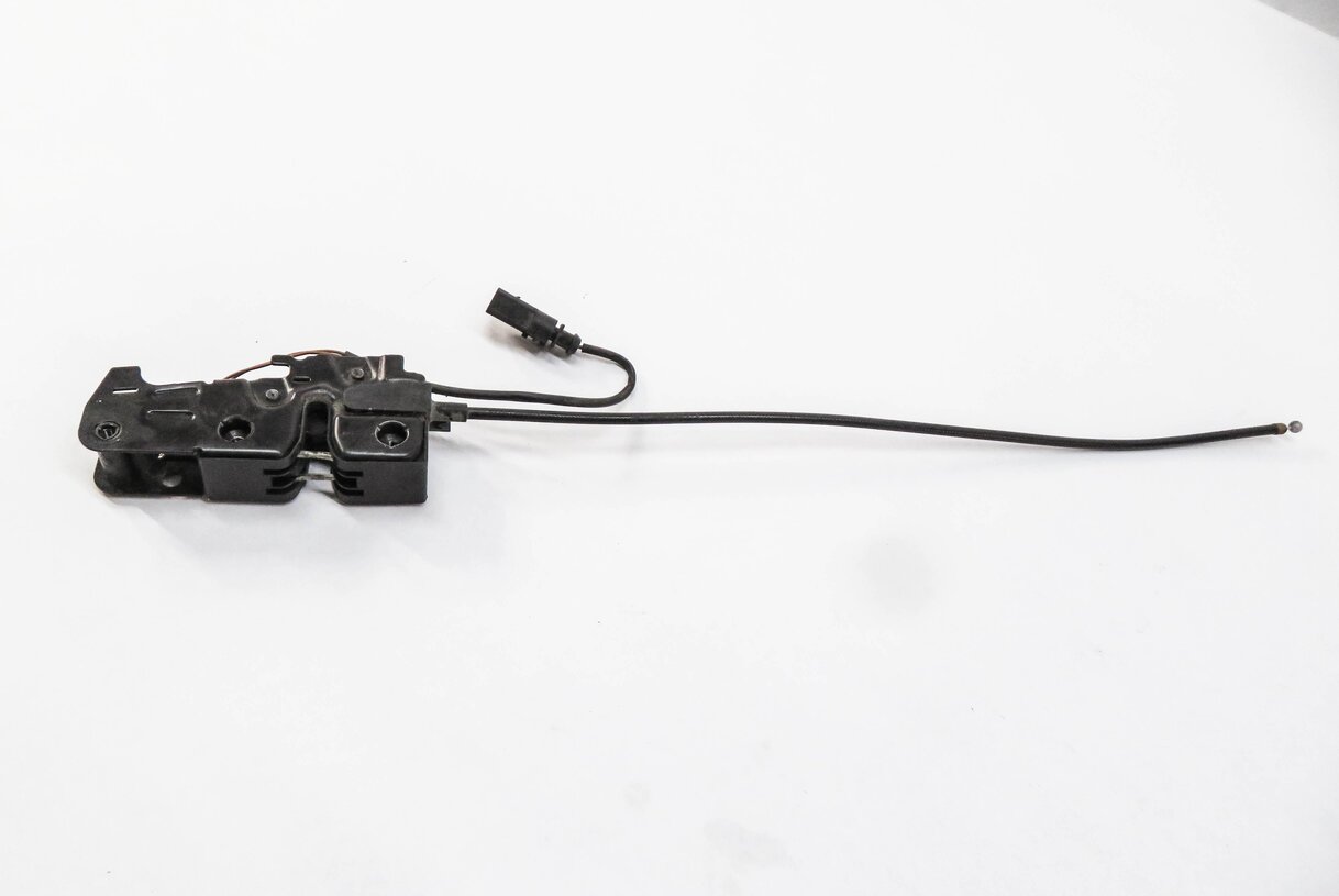 2015 AUDI Q7 (4L) FRONT LOWER HOOD LOCK LATCH ACTUATOR