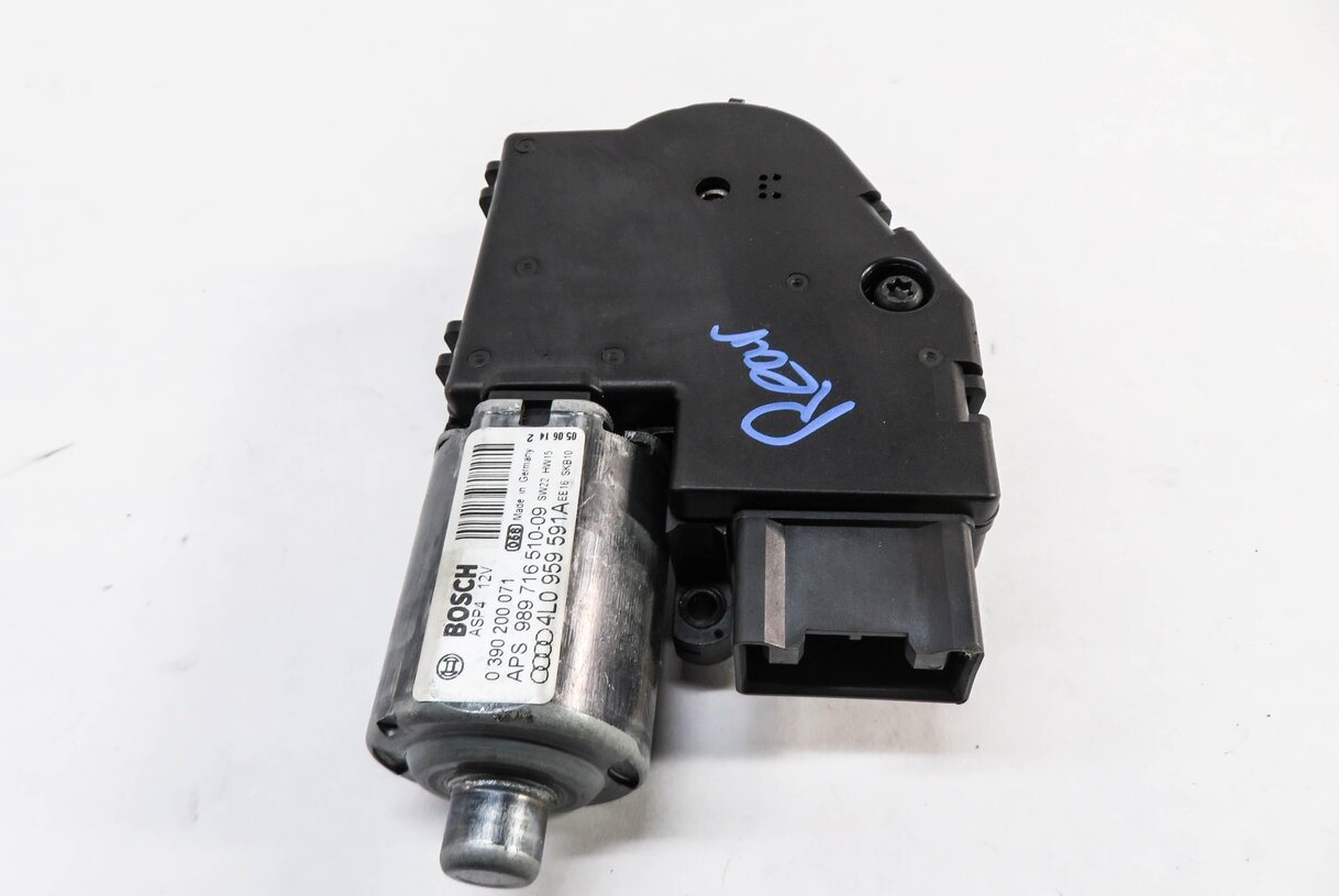 Thumbnail 6: 2007-2014 AUDI Q7 (4L) SUNROOF MOTOR SUN ROOF WINDOW SHADE MOTOR
