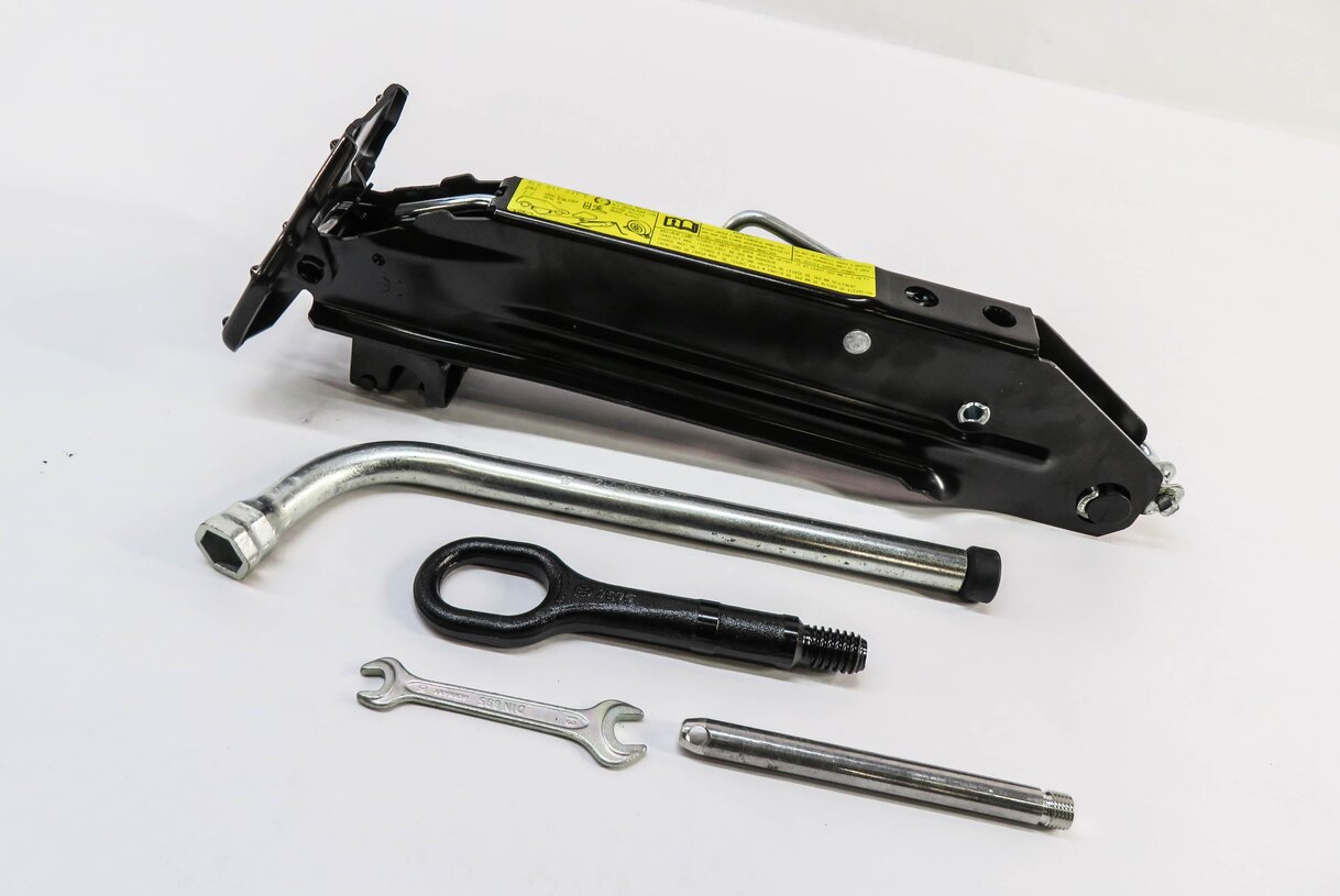 2013-2015 AUDI Q7 (4L) EMERGENCY SPARE TIRE CAR LIFT JACK LUG WRENCH TOOL KIT