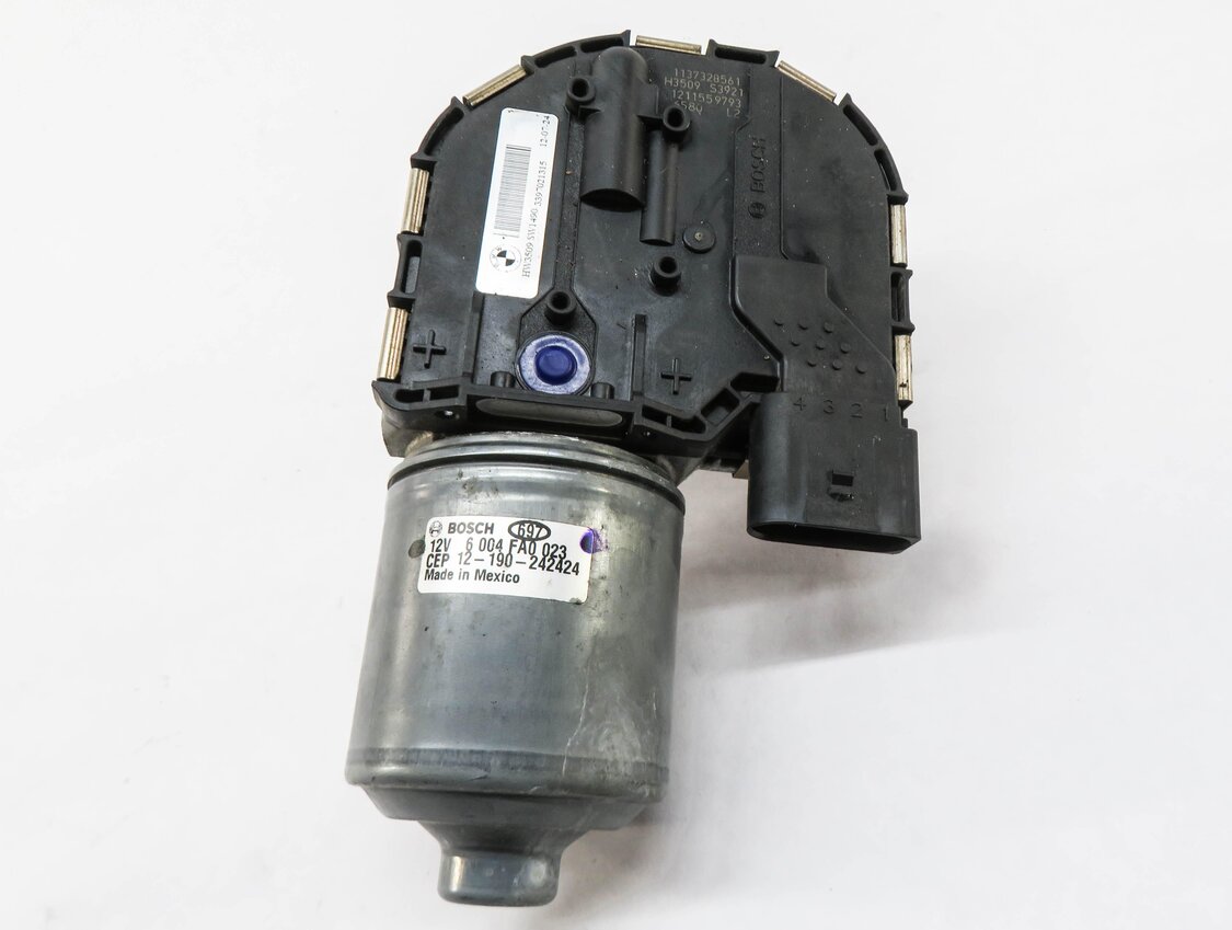 Thumbnail 2: 2011-2017 BMW X3 (F25) FRONT WINDOW GLASS WINDSHEILD WIPER MOTOR