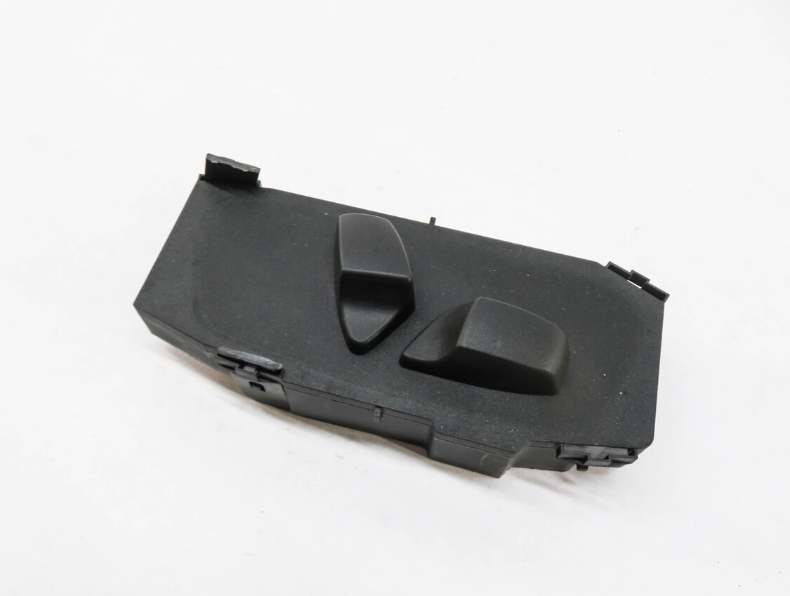 2013 BMW X3 (F25) RIGHT FRONT PASSENGER SEAT ADJUSTMENT SWITCH BUTTON