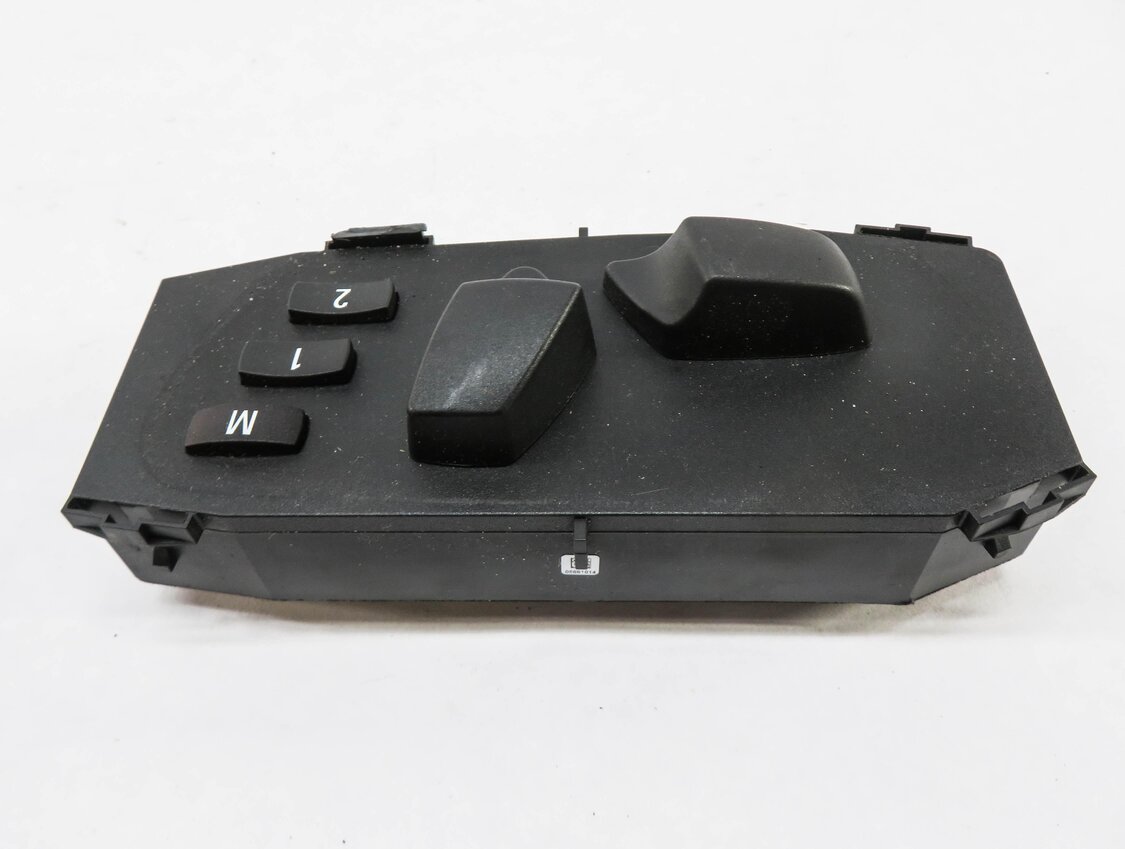 Thumbnail 3: 2013 BMW X3 (F25) LEFT FRONT DRIVER MEMORY SEAT ADJUSTMENT SWITCH BUTTON