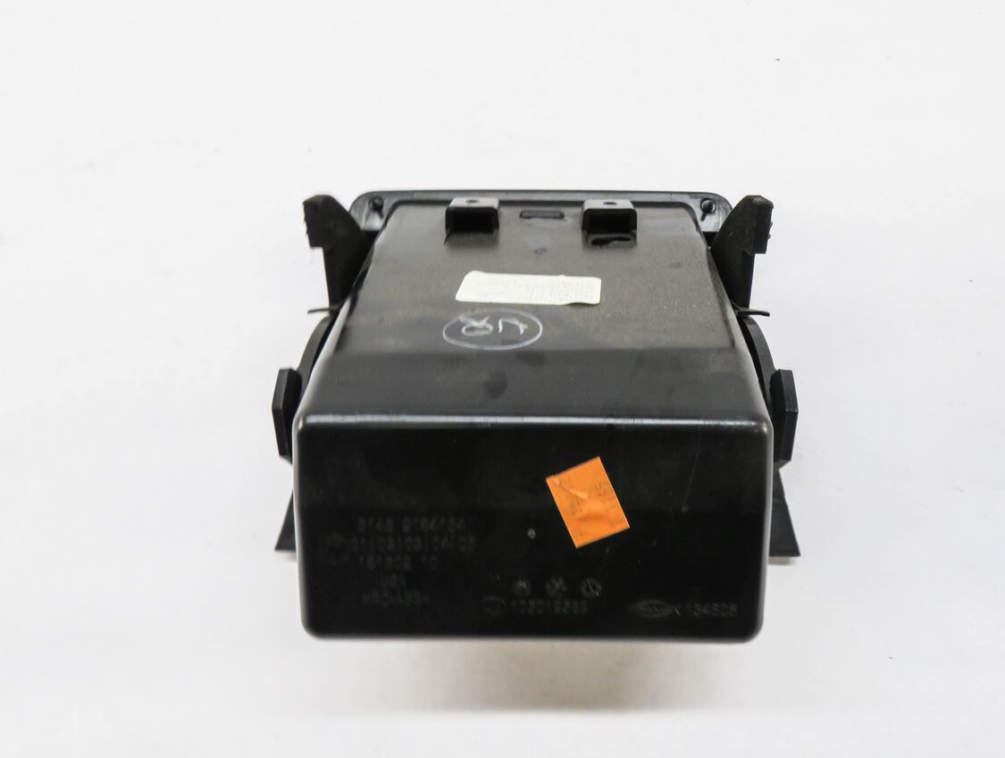Thumbnail 5: 2013 BMW X3 (F25) LEFT FRONT DRIVER DASH STORAGE COMPARTMENT BOX (BLACK)