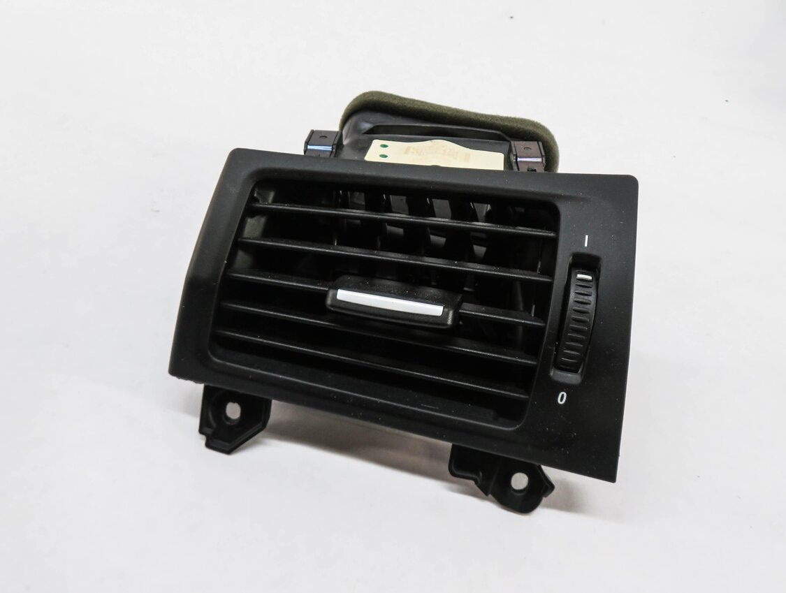 2013 BMW X3 (F25) LEFT FRONT DRIVER DASH HEATER A/C AIR VENT