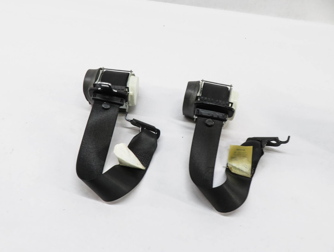 2013 BMW X3 (F25) LEFT & RIGHT REAR SEAT SEATBELT RETRACTOR SET-2 (BLACK)