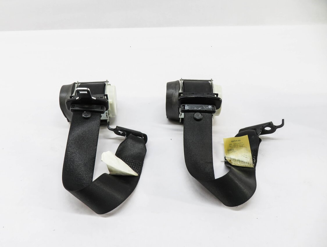 Thumbnail 2: 2013 BMW X3 (F25) LEFT & RIGHT REAR SEAT SEATBELT RETRACTOR SET-2 (BLACK)