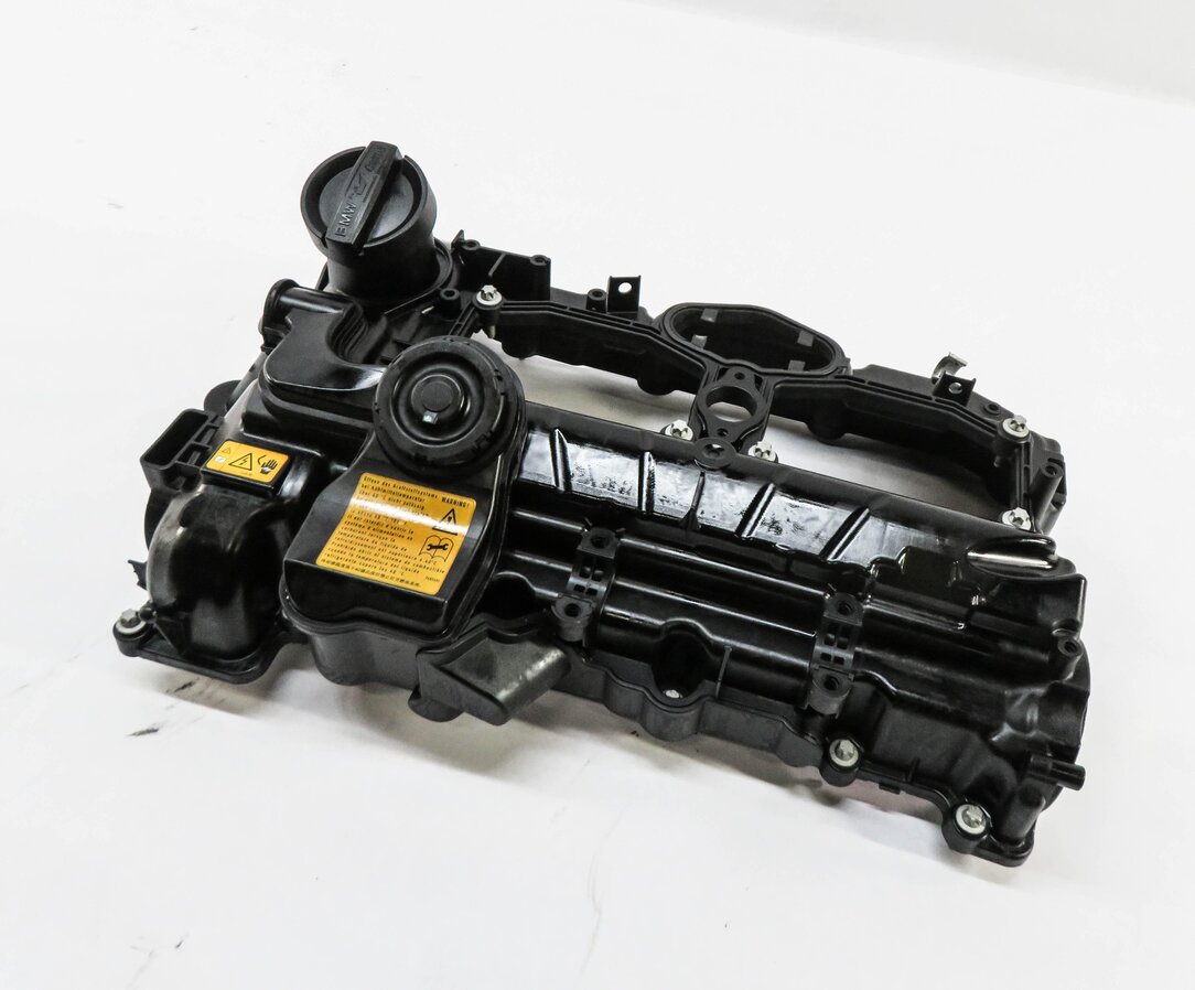 13-18 BMW 228i 320i 328i 428i 528i X1 X3 X5 Z4 - 2.0L TURBO ENGINE VALVE COVER
