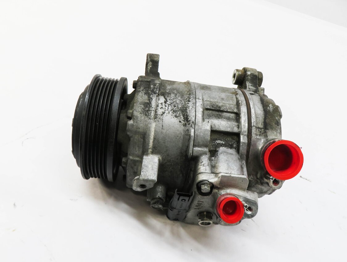 Thumbnail 2: 2013-2018 BMW X3 X4 (F25 F26) 28dX / 28iX - 2.0L ENGINE A/C COMPRESSOR PUMP