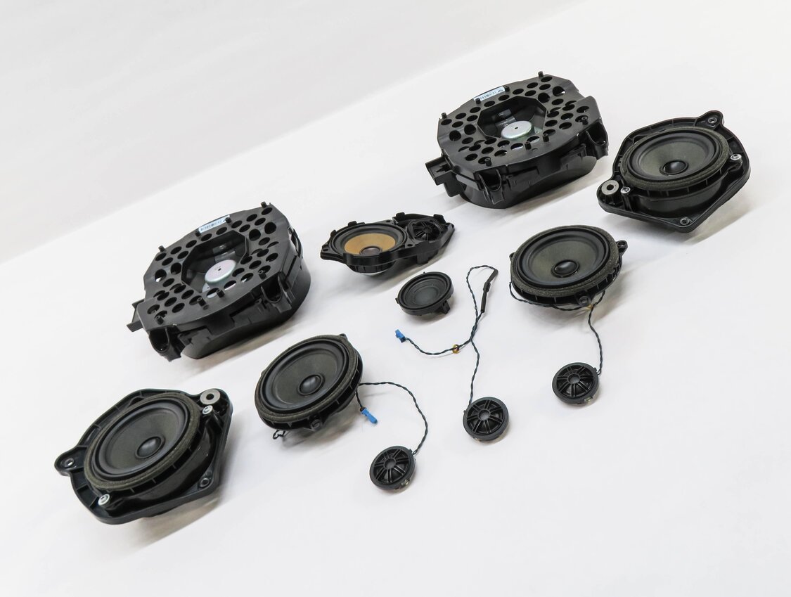 Thumbnail 14: 2013 BMW X3 (F25) RADIO STEREO AUDIO SUB SUBWOOFER TWEETER SPEAKER SET-12