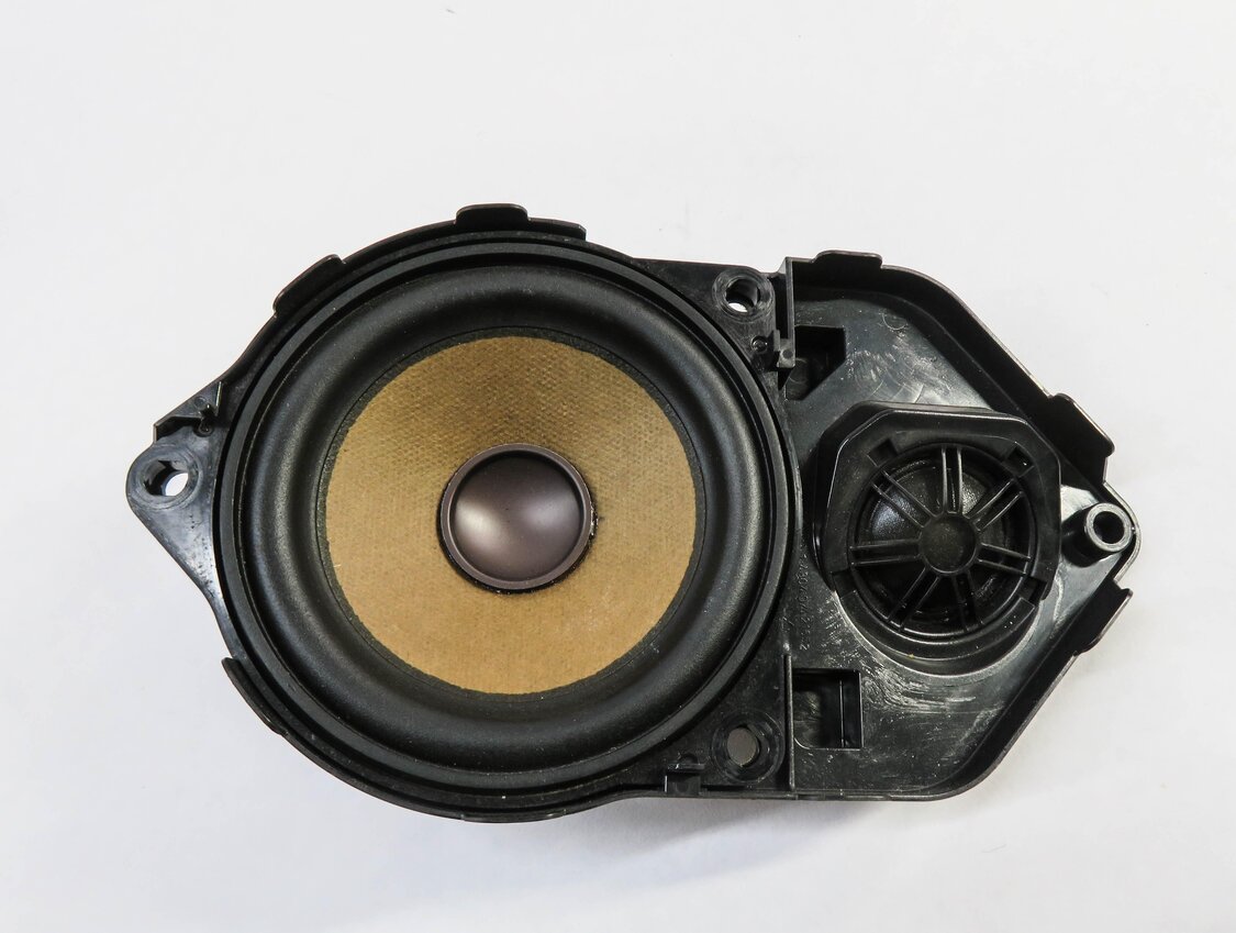 Thumbnail 4: 2013 BMW X3 (F25) RADIO STEREO AUDIO SUB SUBWOOFER TWEETER SPEAKER SET-12