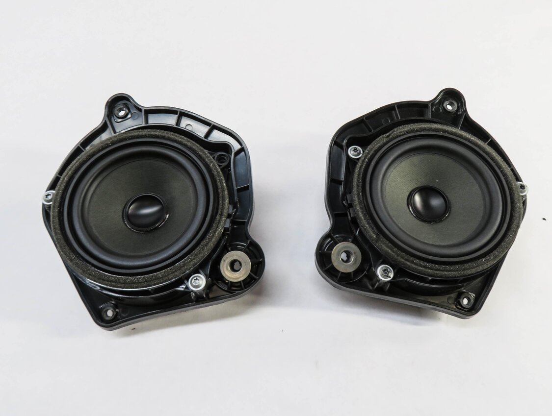 Thumbnail 5: 2013 BMW X3 (F25) RADIO STEREO AUDIO SUB SUBWOOFER TWEETER SPEAKER SET-12
