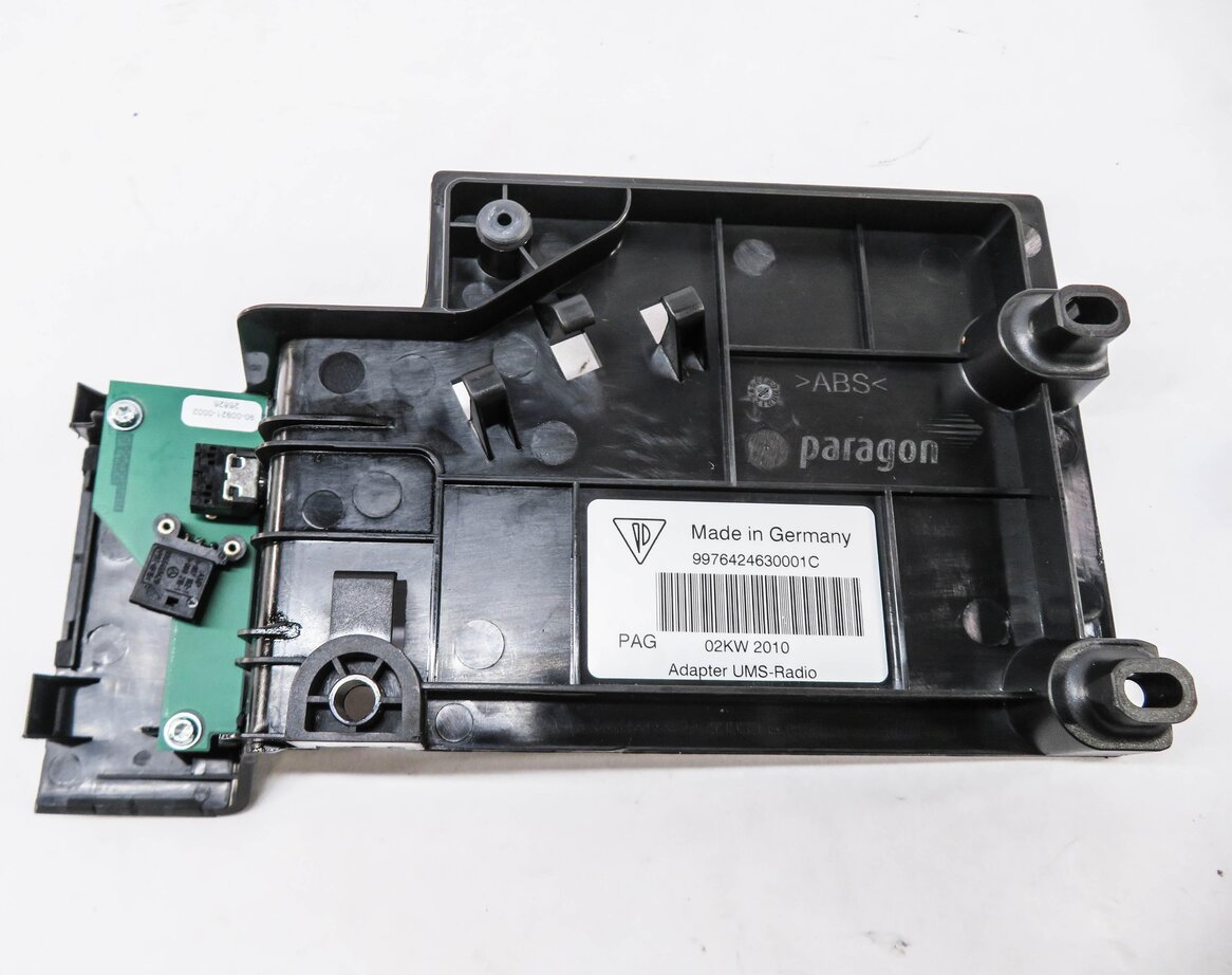 Thumbnail 2: 2010 PORSCHE CAYMAN (987) AUXILIARY AUDIO INTERFACE MODULE