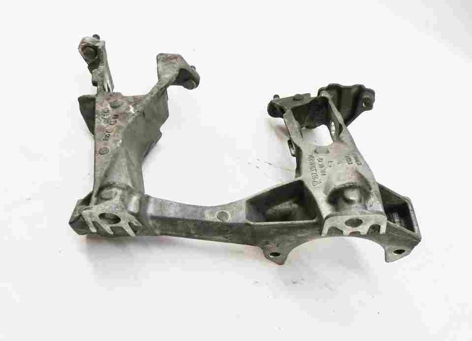 Thumbnail 3: 2010 PORSCHE CAYMAN (987) RIGHT FRONT PASSENGER SUBFRAME BRACKET