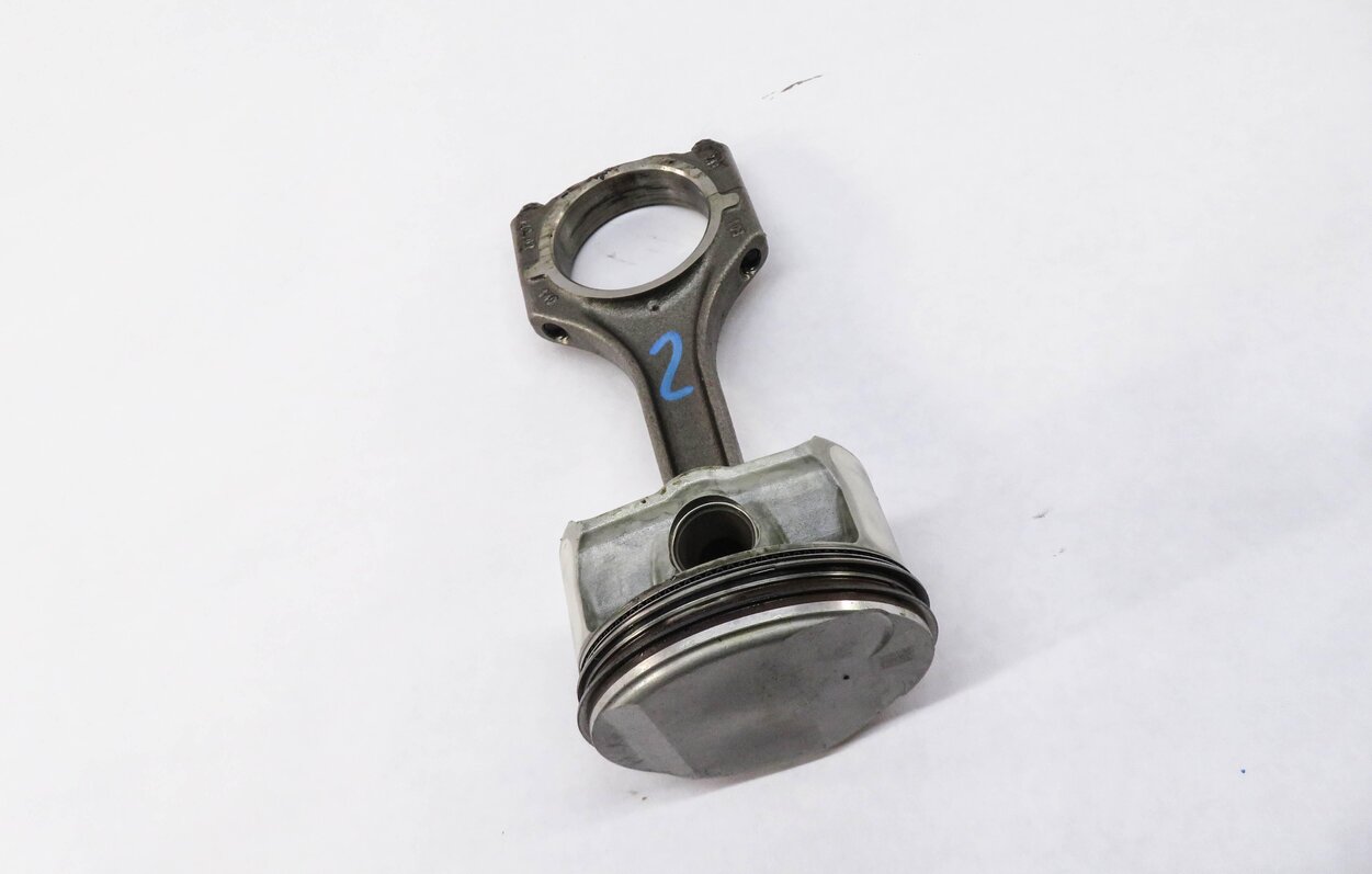 2009-2012 PORSCHE BOXSTER CAYMAN (987) 2.9L ENGINE - PISTON w/ CONNECTING ROD